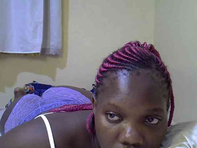 Sweet-Tiffany webcam