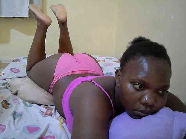 Sweet-Tiffany webcam