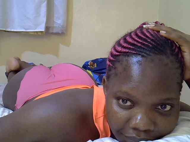 Sweet-Tiffany webcam