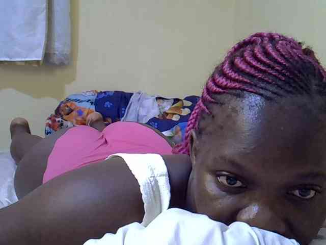 Sweet-Tiffany webcam