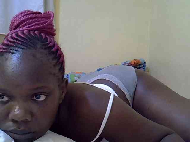 Sweet-Tiffany webcam