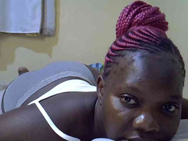 Sweet-Tiffany webcam