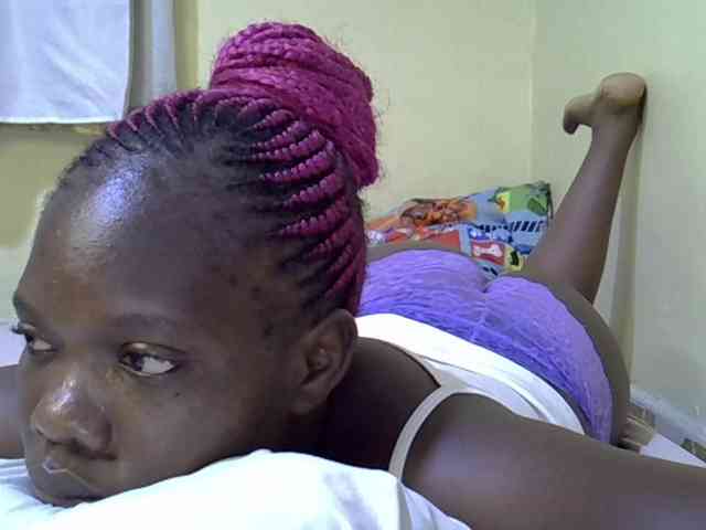 Sweet-Tiffany webcam