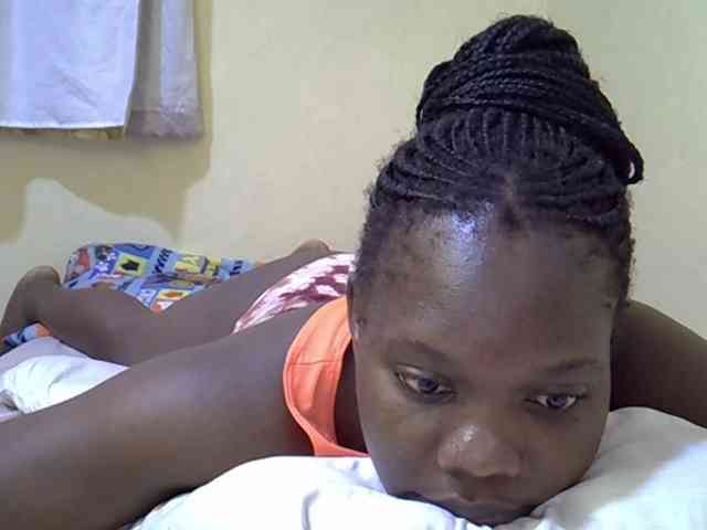 Sweet-Tiffany webcam