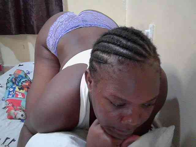 Sweet-Tiffany webcam