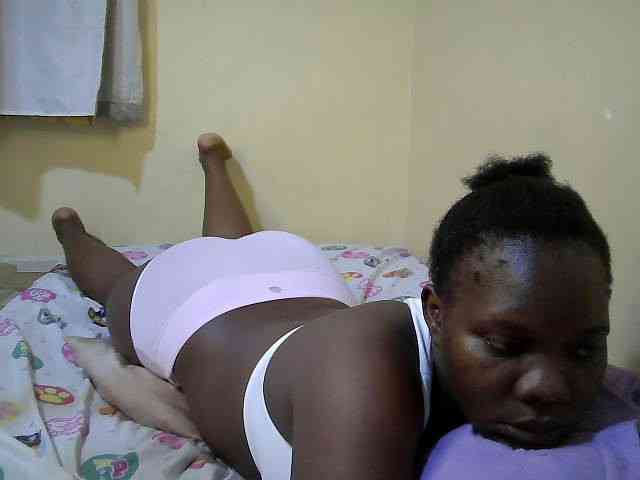 Sweet-Tiffany webcam