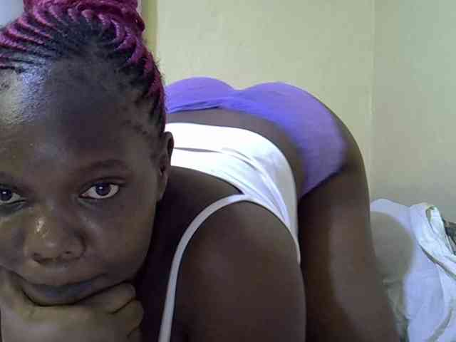 Sweet-Tiffany webcam
