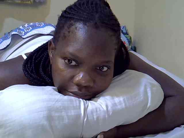 Sweet-Tiffany webcam