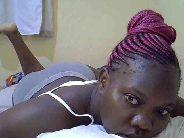 Sweet-Tiffany webcam