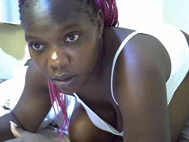 Sweet-Tiffany webcam
