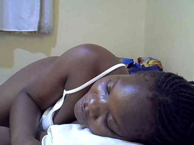 Sweet-Tiffany webcam