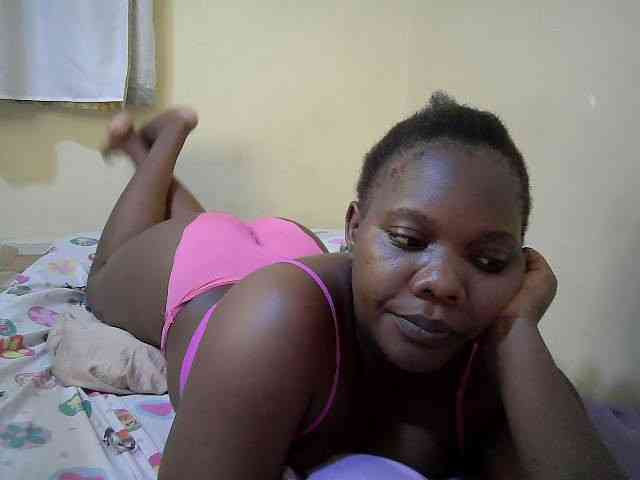 Sweet-Tiffany webcam