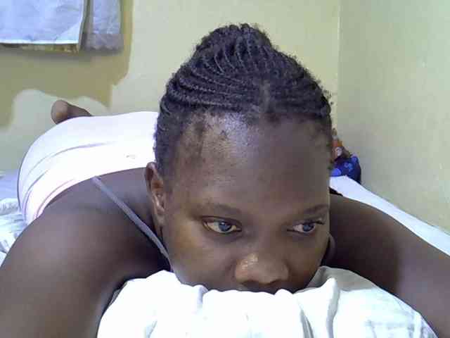 Sweet-Tiffany webcam