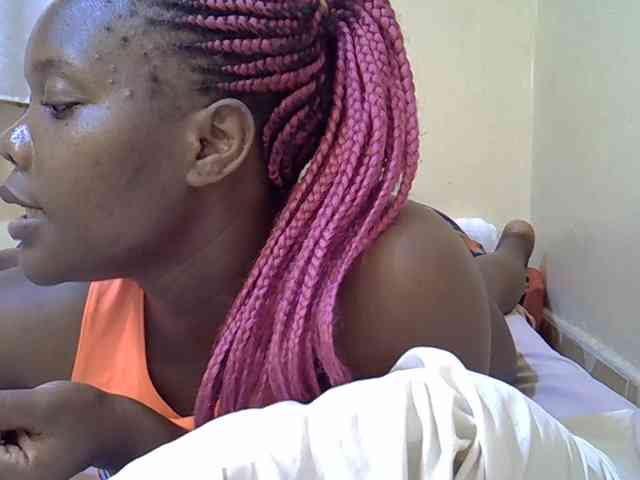 Sweet-Tiffany webcam