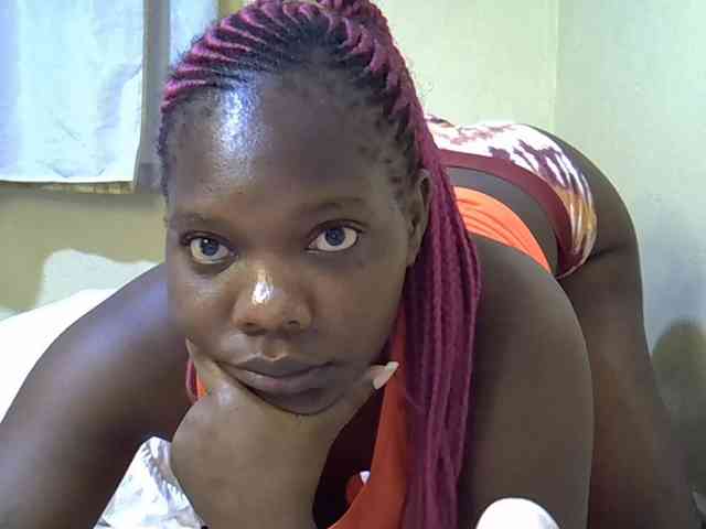 Sweet-Tiffany webcam