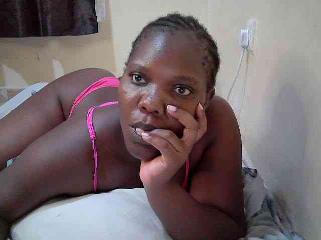 Sweet-Tiffany webcam