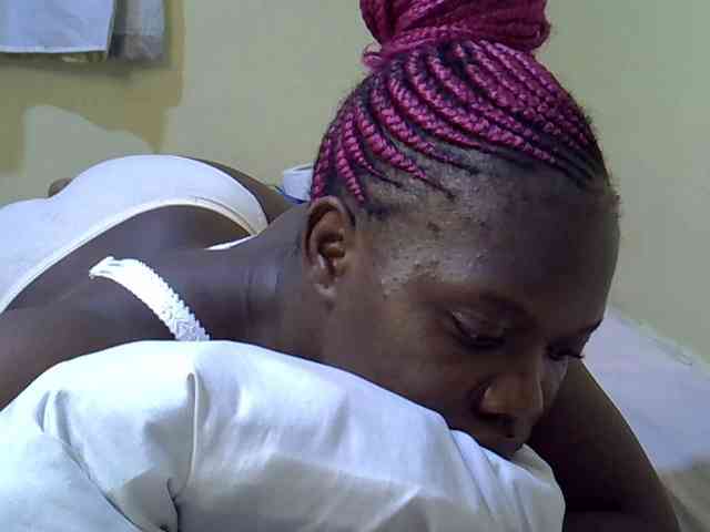Sweet-Tiffany webcam