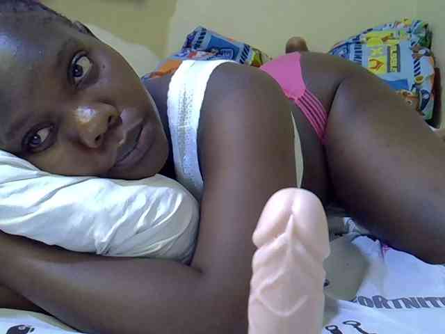 Sweet-Tiffany webcam