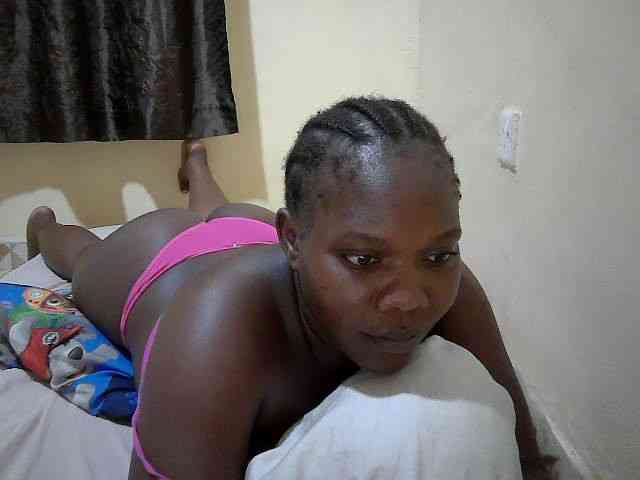 Sweet-Tiffany webcam