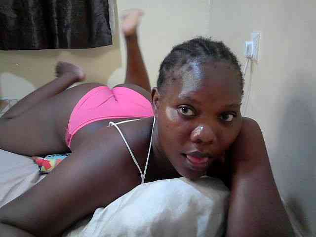 Sweet-Tiffany webcam