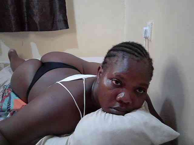 Sweet-Tiffany webcam