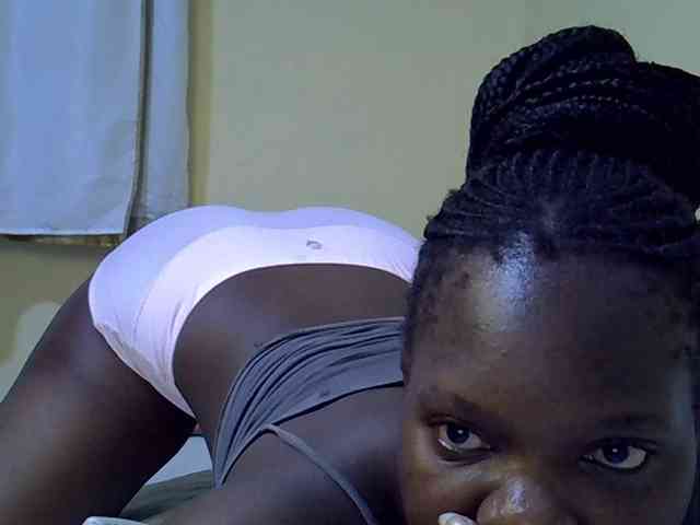 Sweet-Tiffany webcam