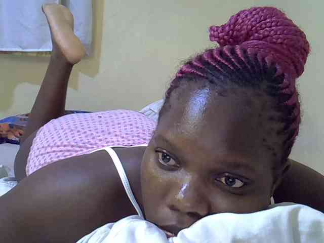 Sweet-Tiffany webcam
