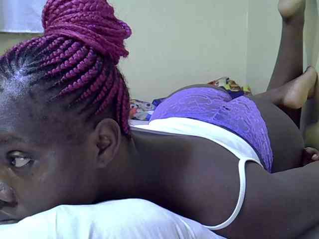 Sweet-Tiffany webcam