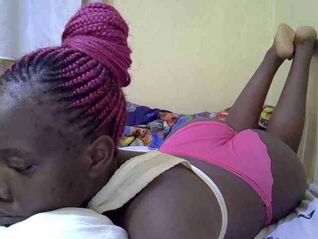 Sweet-Tiffany webcam