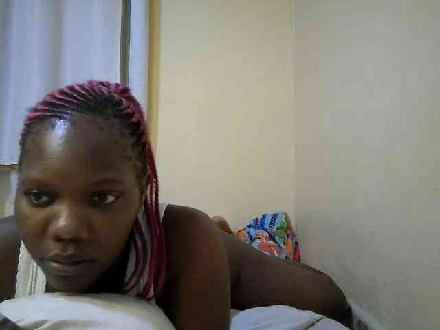 Sweet-Tiffany webcam