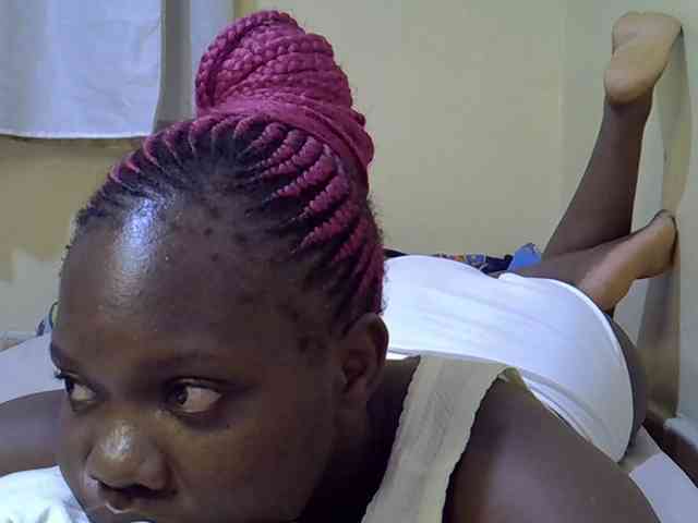 Sweet-Tiffany webcam