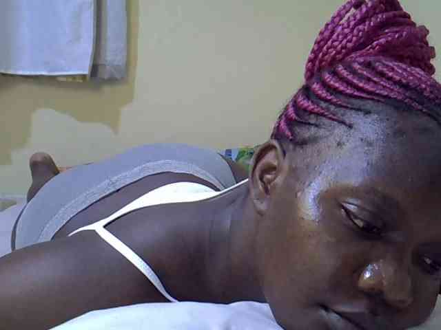 Sweet-Tiffany webcam