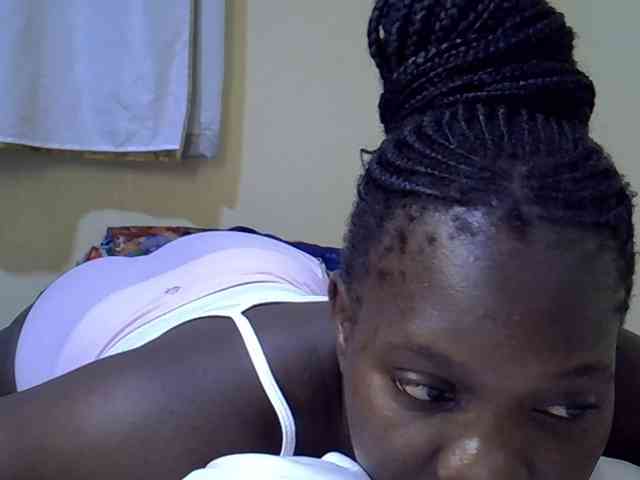 Sweet-Tiffany webcam