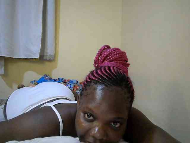 Sweet-Tiffany webcam