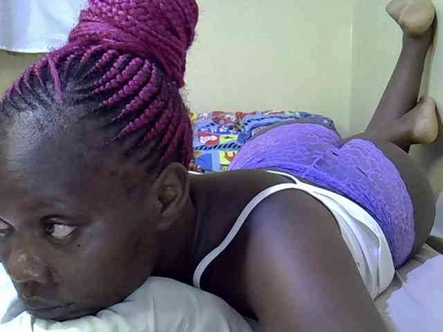Sweet-Tiffany webcam