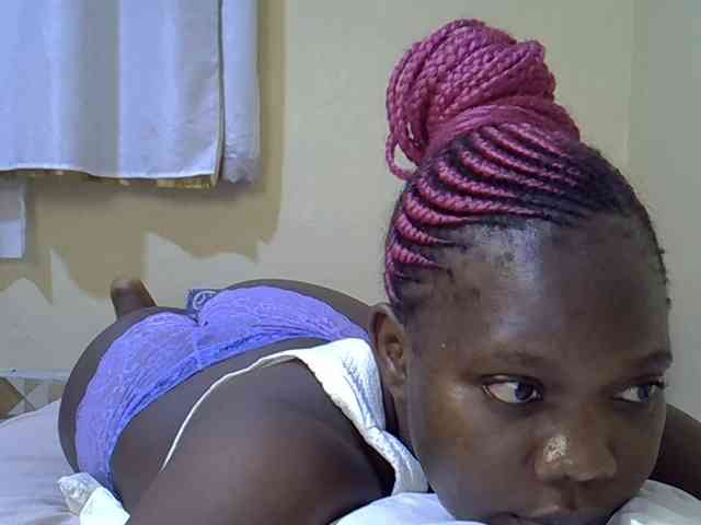 Sweet-Tiffany webcam