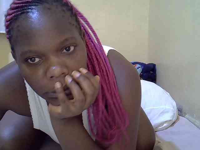 Sweet-Tiffany webcam