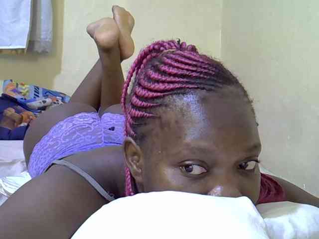 Sweet-Tiffany webcam