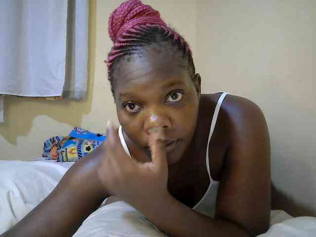 Sweet-Tiffany webcam