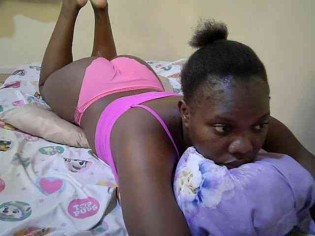 Sweet-Tiffany webcam