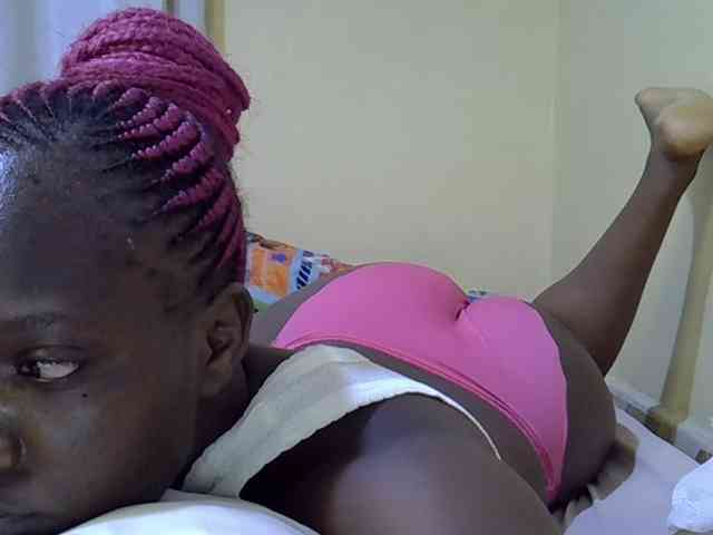 Sweet-Tiffany webcam