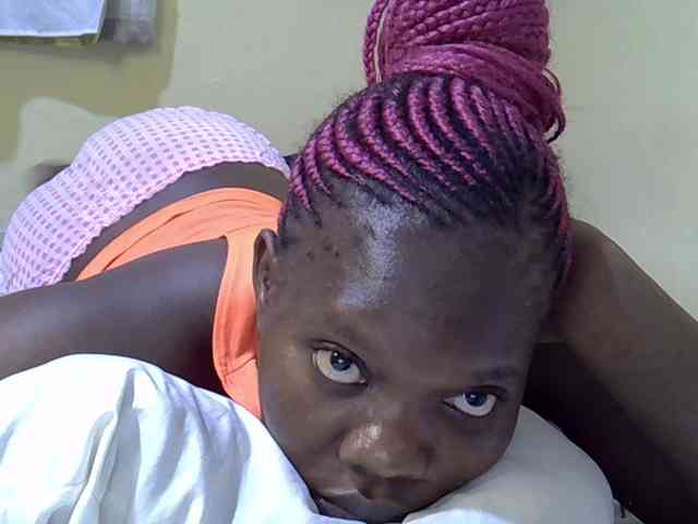 Sweet-Tiffany webcam