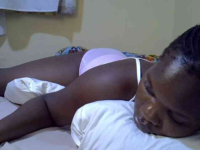 Sweet-Tiffany webcam