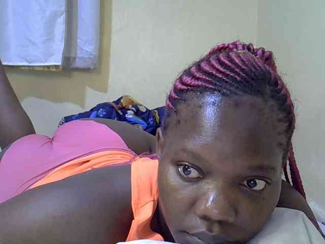 Sweet-Tiffany webcam