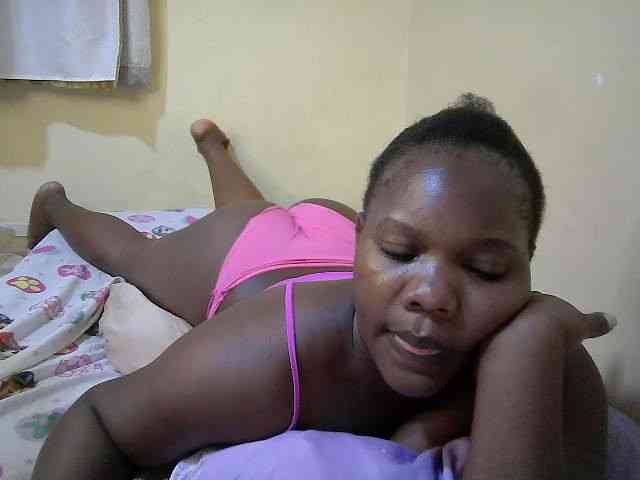 Sweet-Tiffany webcam