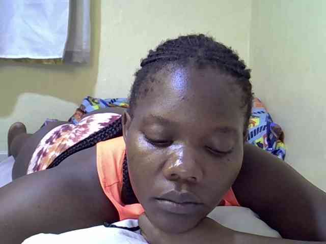 Sweet-Tiffany webcam