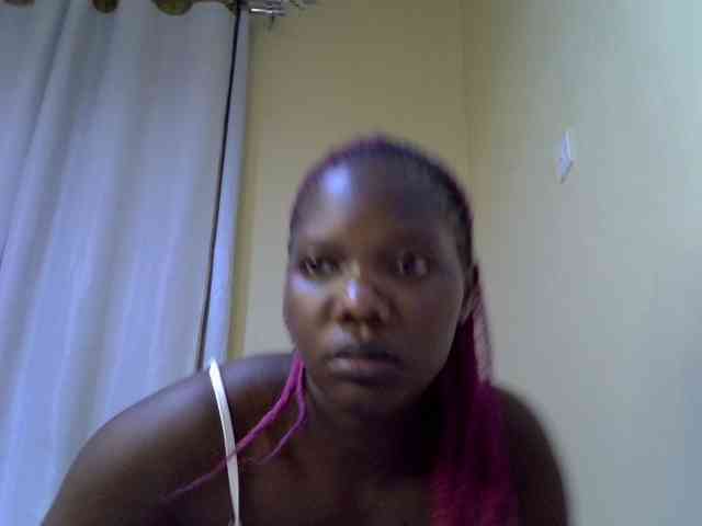 Sweet-Tiffany webcam