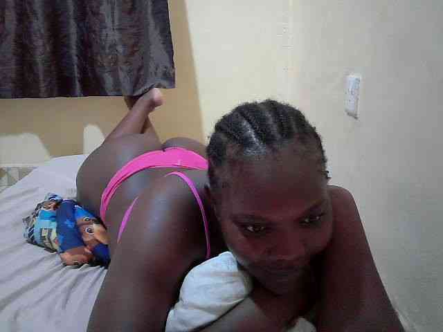 Sweet-Tiffany webcam