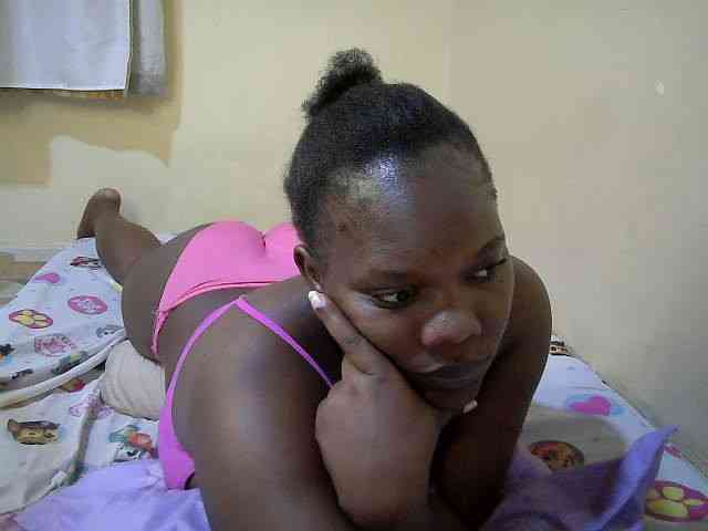Sweet-Tiffany webcam