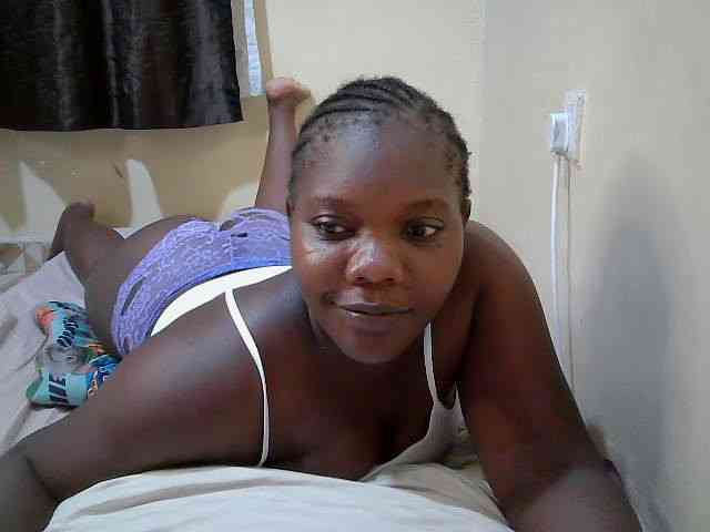 Sweet-Tiffany webcam